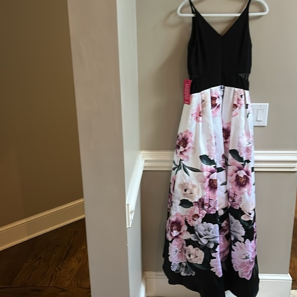 Xscape Formal Floral Skirt Dress Gown  NWT Size 6 - Picture 10 of 13